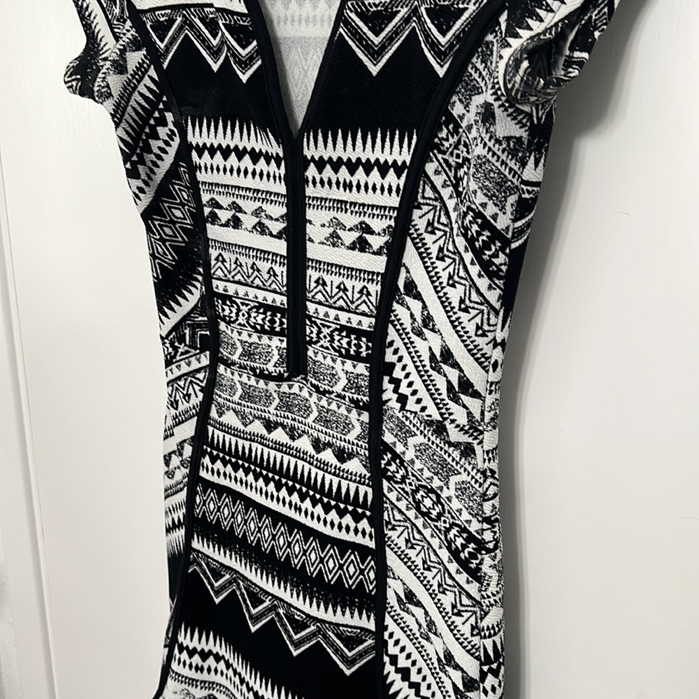 Mini dress - Picture 4 of 7